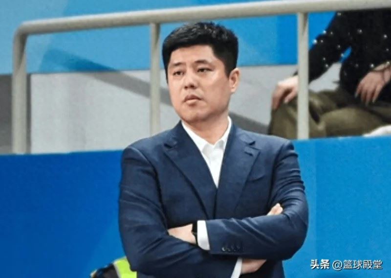 京晋踩场采访!披露张宁与斯佩尔曼伤情,许利民谈曾凡博状态!