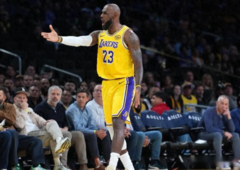 湖人115-107逆转掘金 球员评价:3人满分,3人及格,4人低迷