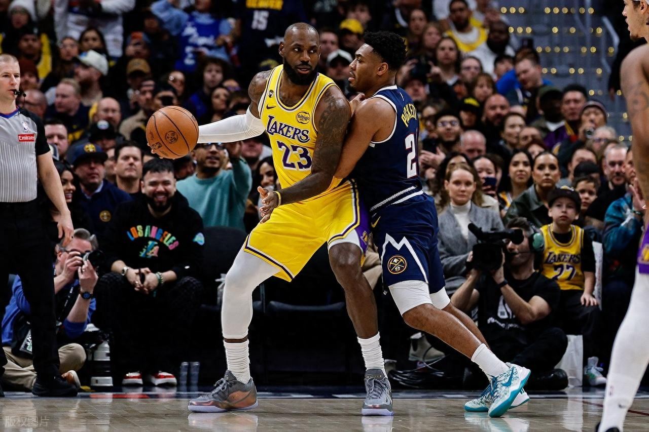 双巨头发威!詹皇准三双东契奇38+13+10 穆雷空砍两双 湖人逆转掘金